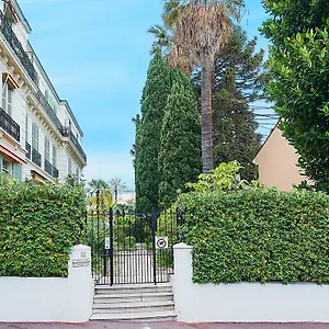 Appartement Pavillon D'angleterre Au Cœur De La, Menton